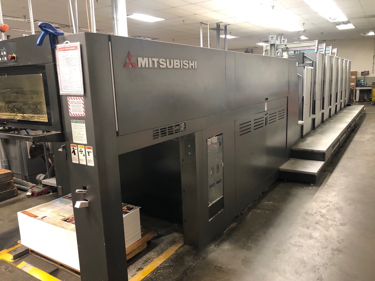 2008 Mitsubishi Diamond V3000LS-6+L for sale 2008 Mitsubishi Diamond V3000LS-6+L for sale